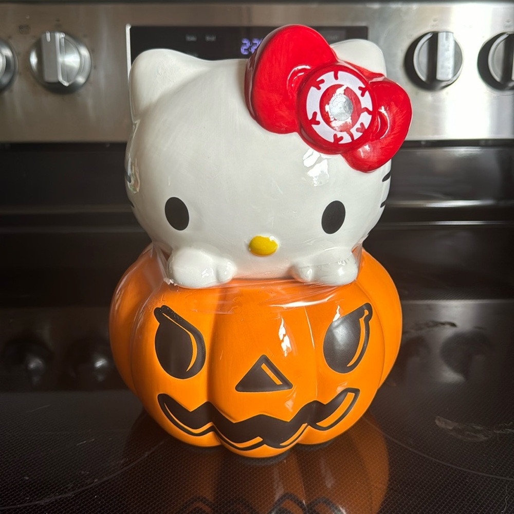 Hello Kitty Halloween cookie jar